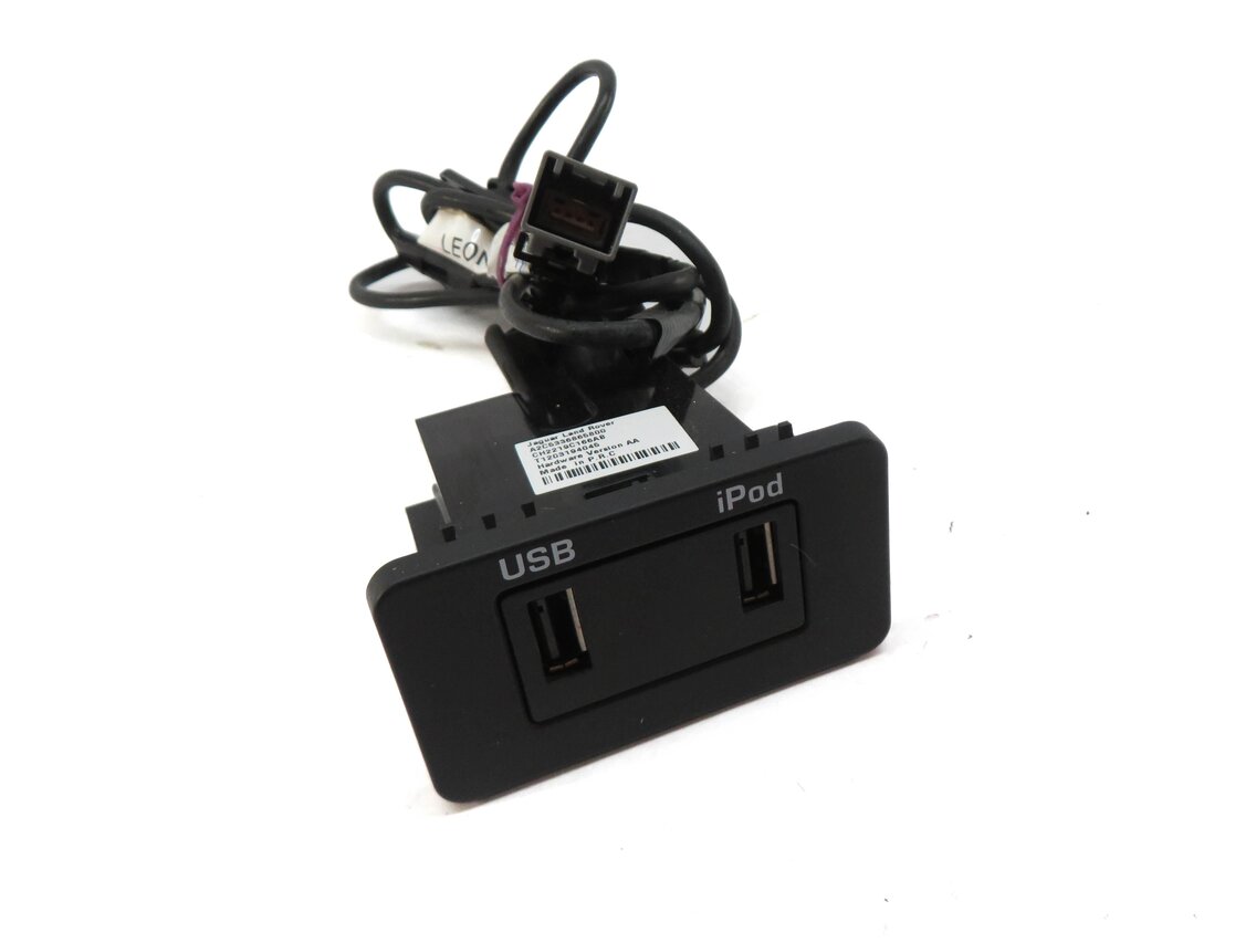 2012 RANGE ROVER SPORT (L320) RADIO STEREO I-POD USB INPUT JACK PANEL & CABLE