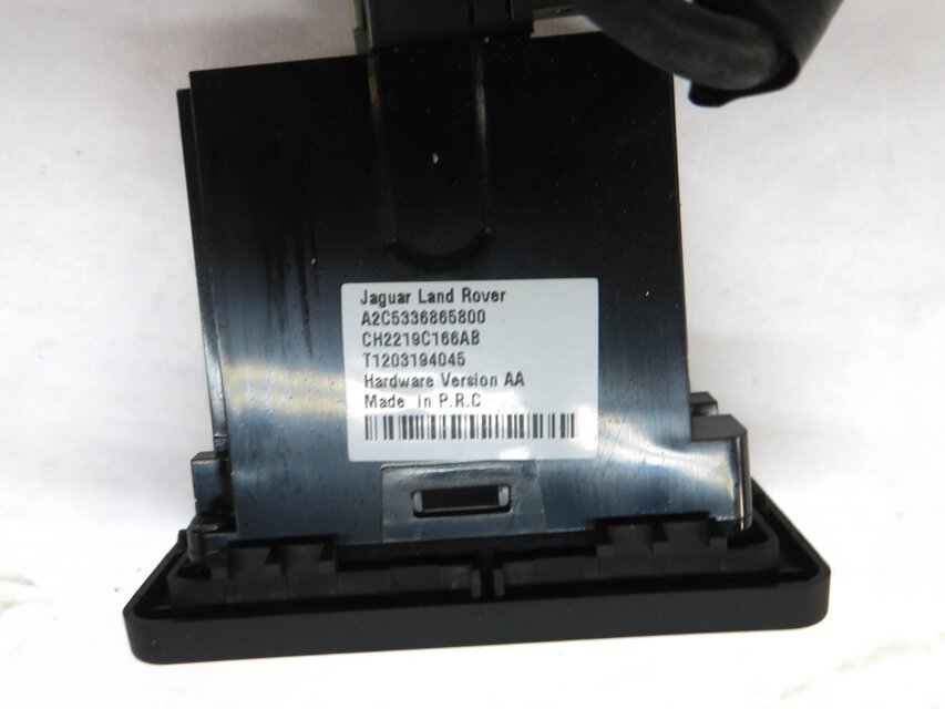 Thumbnail 5: 2012 RANGE ROVER SPORT (L320) RADIO STEREO I-POD USB INPUT JACK PANEL & CABLE