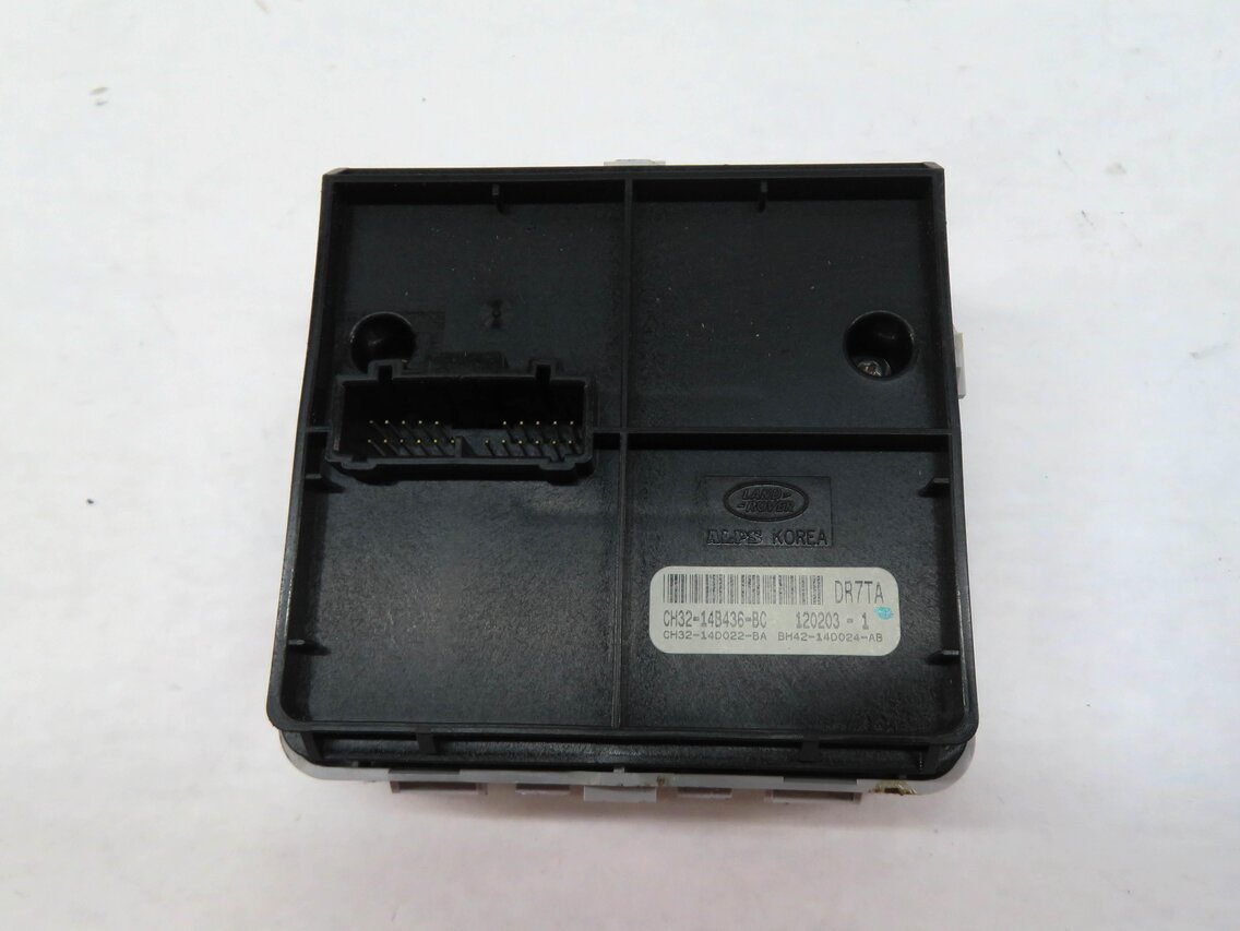 Thumbnail 5: 2012 RANGE ROVER SPORT (L320) FRONT CENTER CONSOLE TRACTION CONTROL SWITCH PANEL