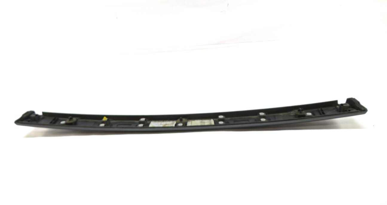 Thumbnail 5: 2012 RANGE ROVER SPORT (L320) REAR TRUNK HATCH TRIM PANEL (ORKNEY GRAY 949)