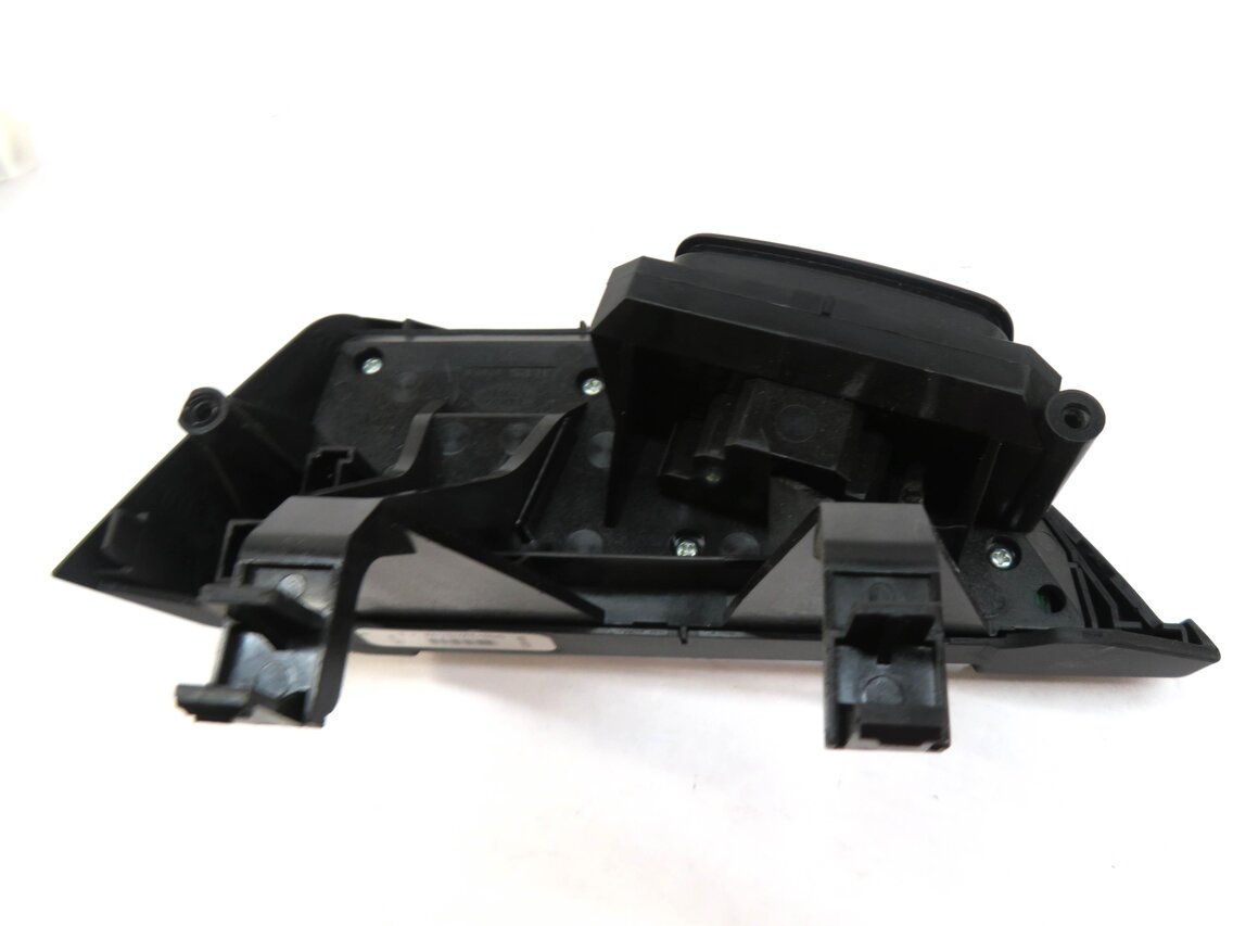Thumbnail 8: 2012 RANGE ROVER SPORT (L320) STEERING WHEEL RADIO CRUISE HEAT SWITCH BUTTON SET