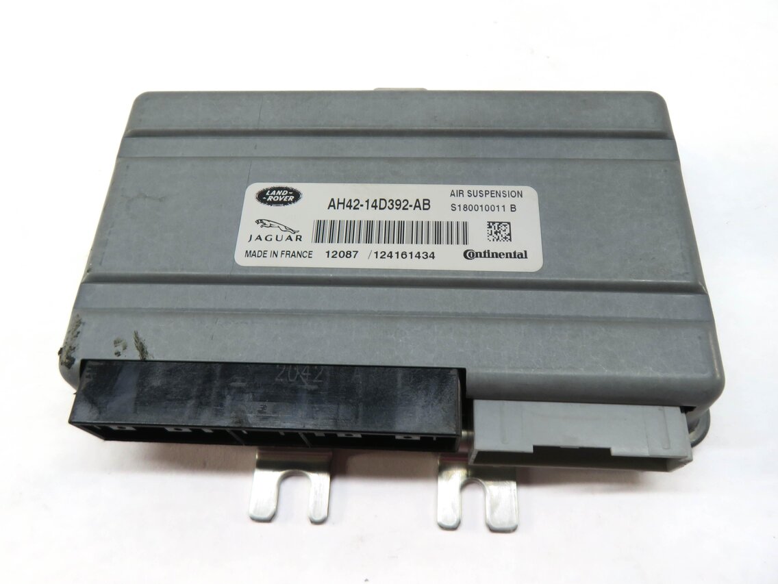Thumbnail 2: 2012 RANGE ROVER SPORT (L320) AIR SUSPENSION COMPRESSOR CONTROL MODULE (HITACHI)