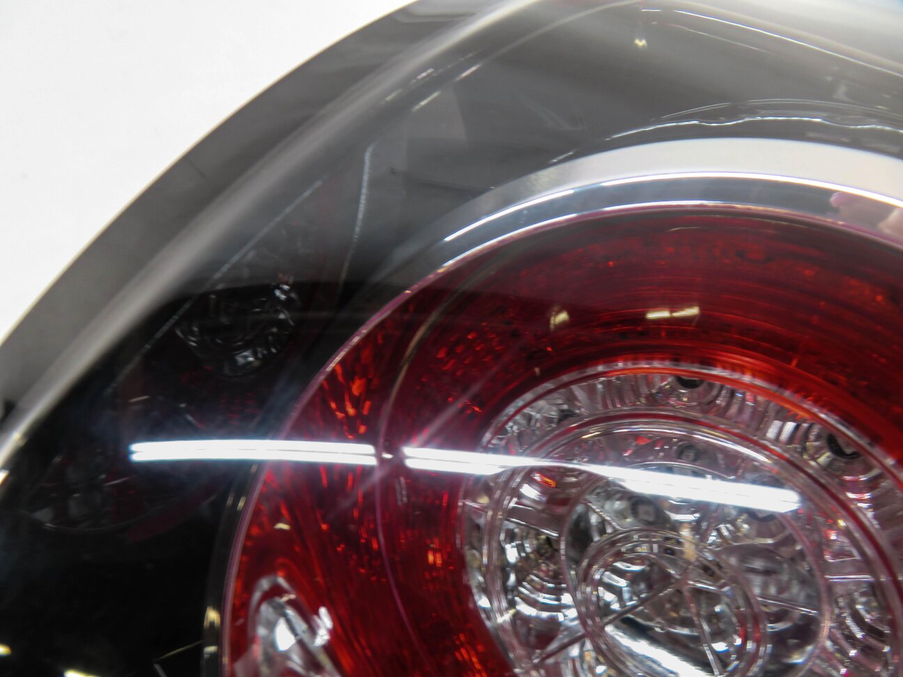 Thumbnail 8: 2012-2013 RANGE ROVER SPORT (L320) RIGHT PASSENGER TAILLIGHT BRAKE LIGHT LAMP