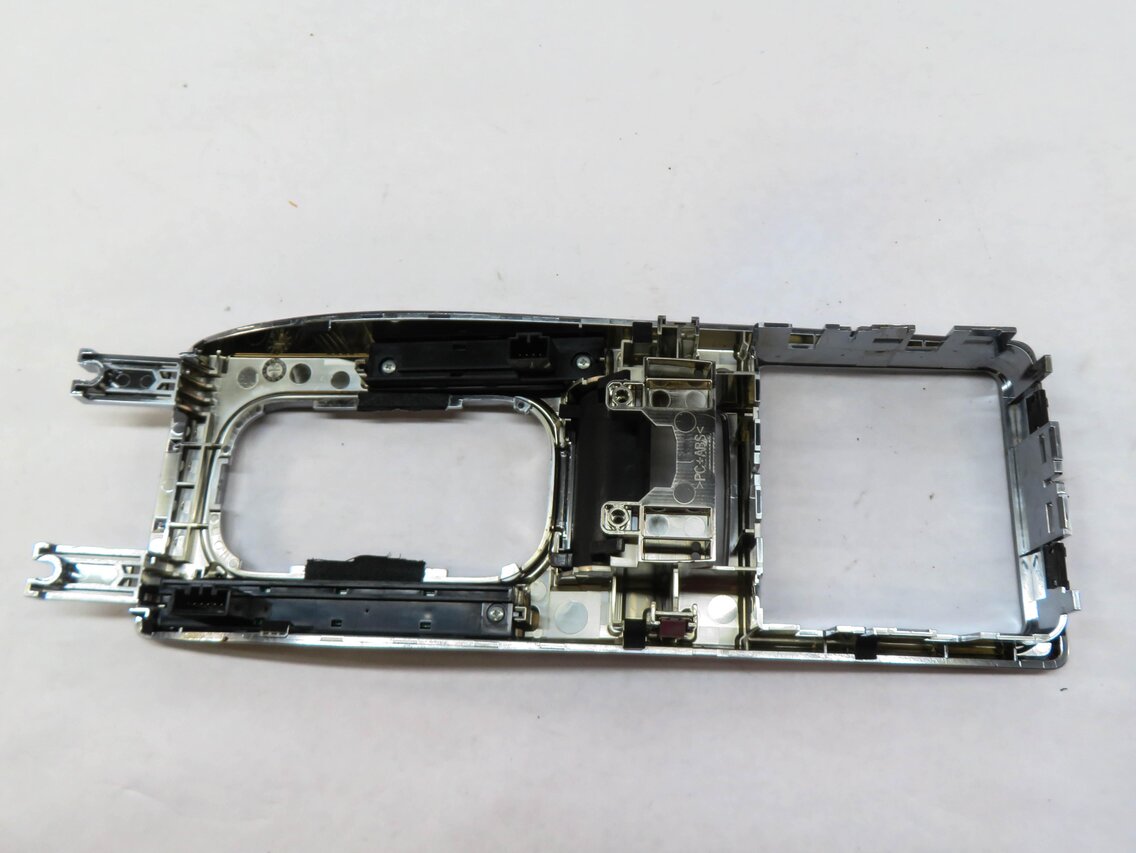 Thumbnail 4: 2012 RANGE ROVER SPORT (L320) FRONT CENTER CONSOLE GEAR SHIFT INDICATOR TRIM