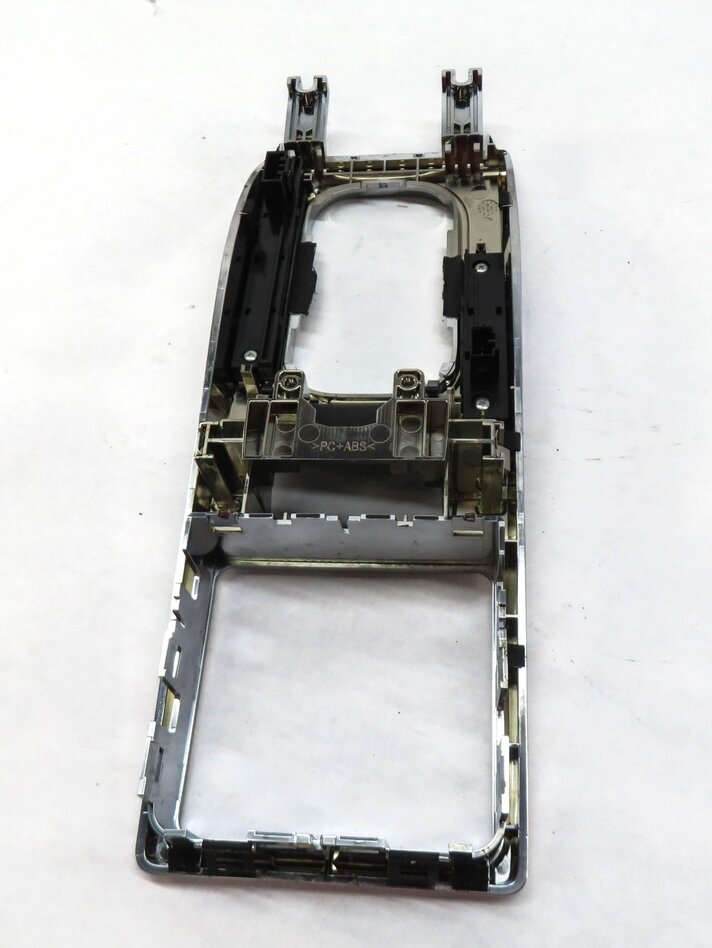 Thumbnail 5: 2012 RANGE ROVER SPORT (L320) FRONT CENTER CONSOLE GEAR SHIFT INDICATOR TRIM