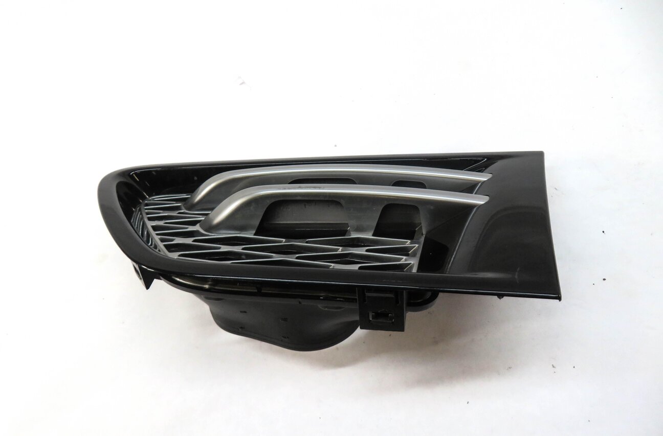 Thumbnail 3: 2012 RANGE ROVER SPORT (L320) FRONT LEFT DRIVER FENDER GRILLE (BLACK & SILVER)