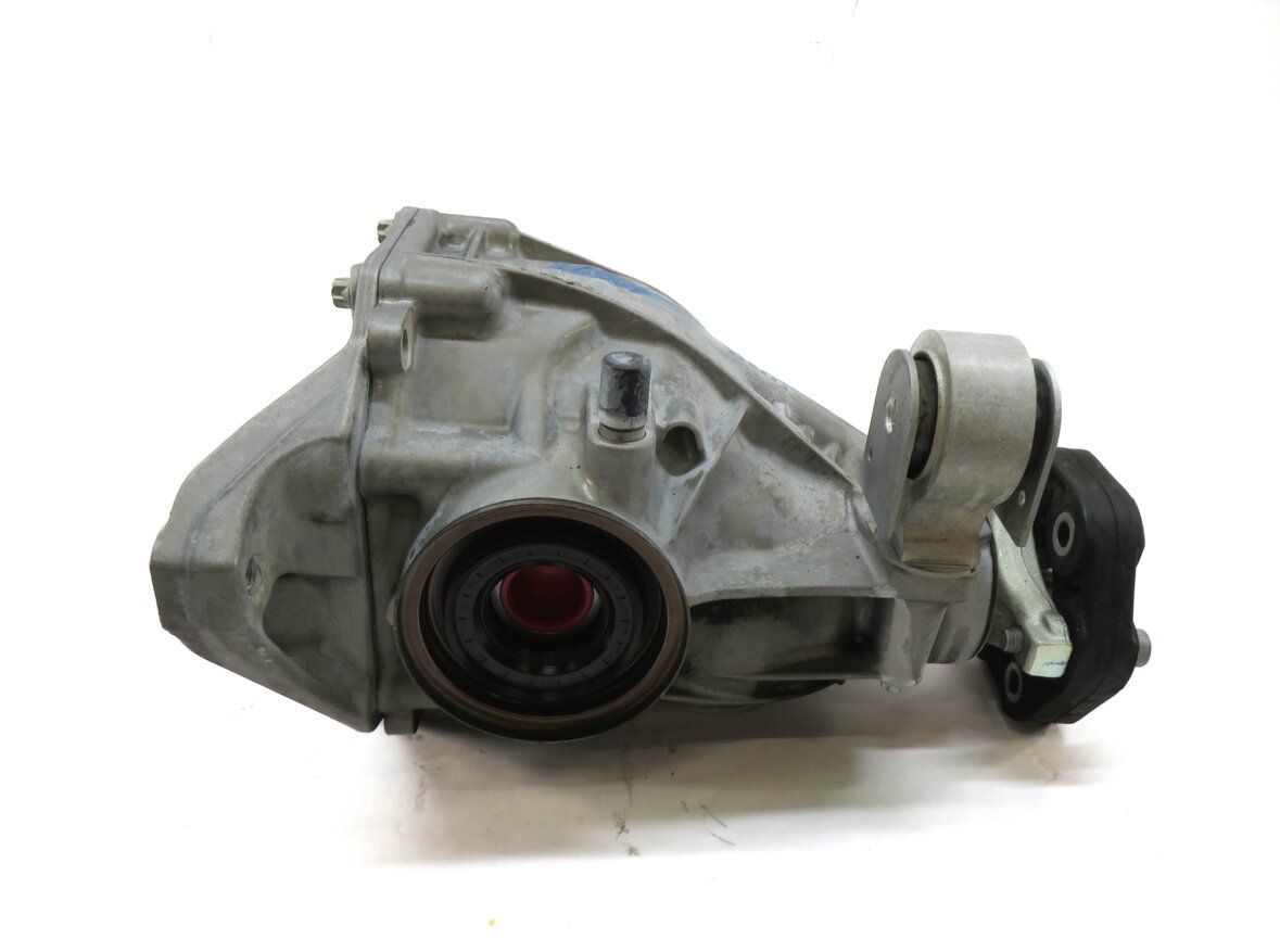 Thumbnail 4: 15-20 MERCEDES C400 C43 E400 E450 (W205 W213 W238 W257) AWD REAR DIFFERENTIAL