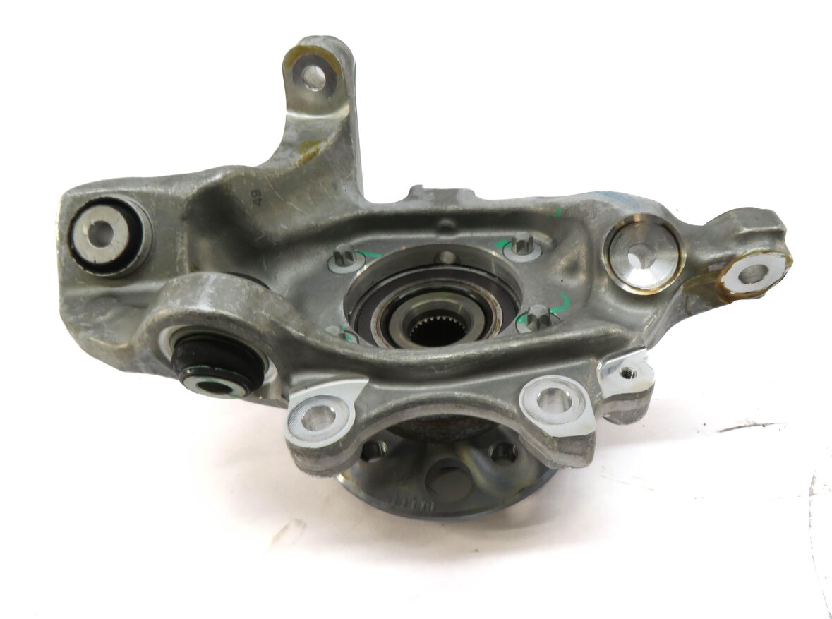 Thumbnail 3: 2015-2021 MERCEDES C300 C350 C400 (W205) SEDAN - RIGHT REAR SPINDLE KNUCKLE HUB