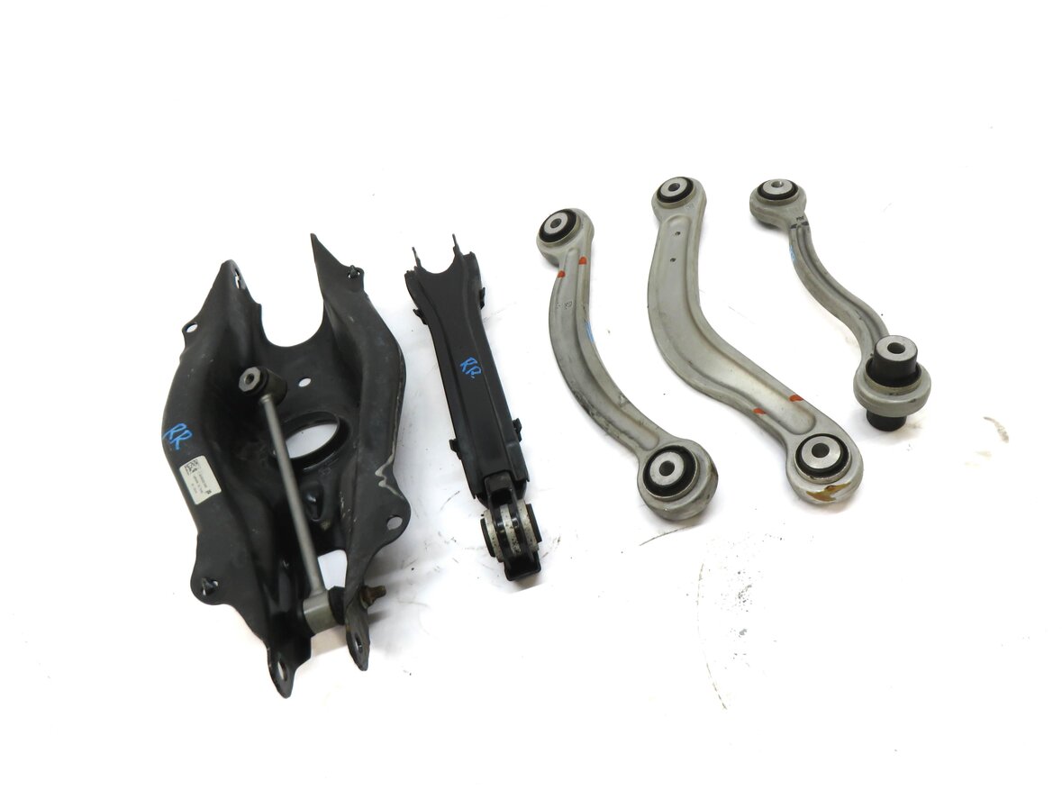 2015 MERCEDES C400 (W205) AWD - RIGHT PASSENGER REAR CONTROL ARM SET