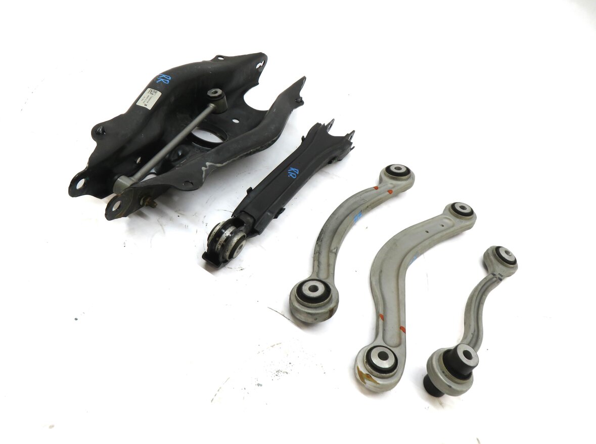 Thumbnail 3: 2015 MERCEDES C400 (W205) AWD - RIGHT PASSENGER REAR CONTROL ARM SET