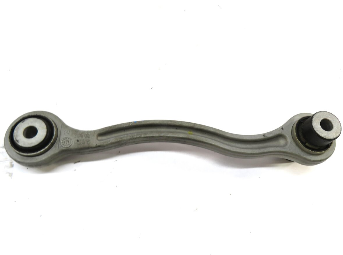 Thumbnail 4: 2015 MERCEDES C400 (W205) AWD - RIGHT PASSENGER REAR CONTROL ARM SET