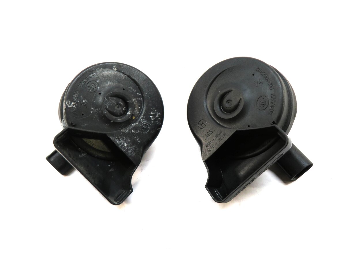 Thumbnail 2: 2015-2018 MERCEDES C300 C350 C400 C450 (W205) HIGH & LOW TONE SAFETY HORN SET