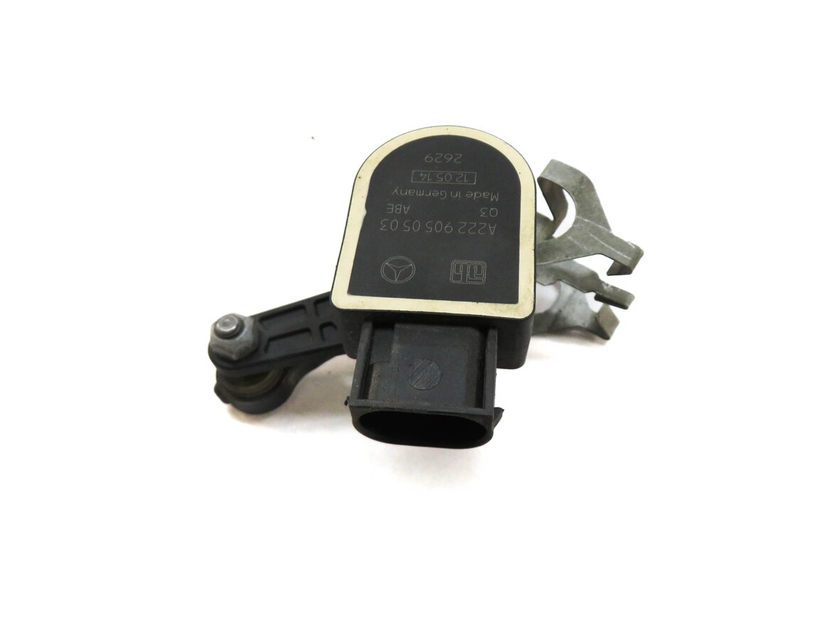 Thumbnail 2: 2015 MERCEDES C400 (W205) LEFT FRONT DRIVER SUSPENSION HEIGHT LEVEL SENSOR