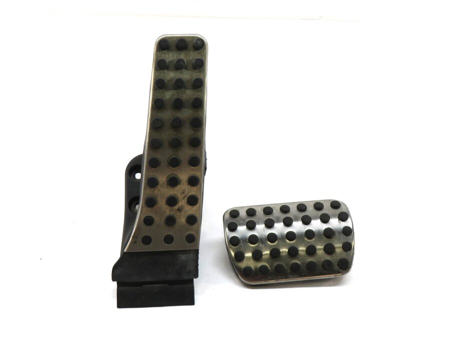 Thumbnail 2: 2015 MERCEDES C400 (W205) GAS PEDAL w/ BRAKE PEDAL COVER TRIM SET