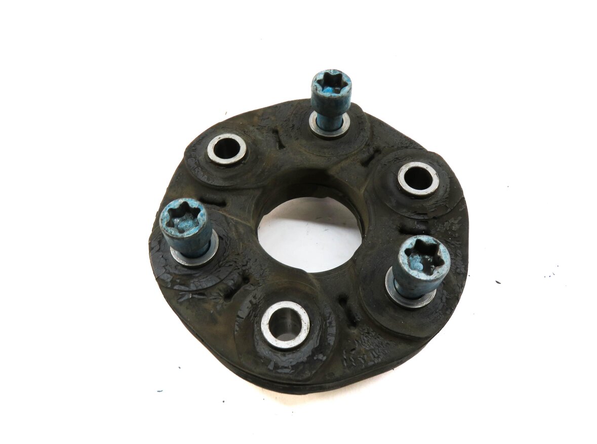 Thumbnail 2: 2015 MERCEDES C400 (W205) REAR DRIVESHAFT COUPLER JOINT FLEX DISC GUIBO