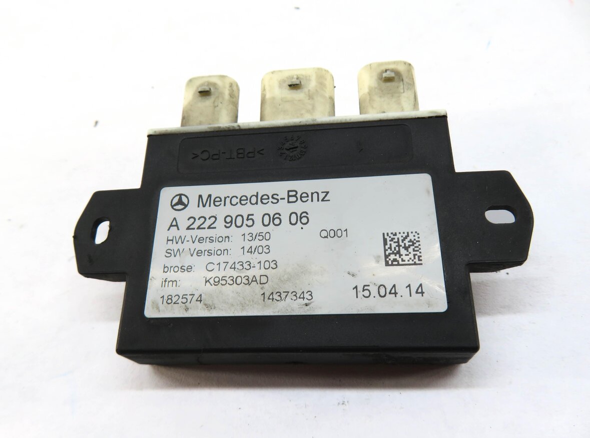 Thumbnail 2: 2015 MERCEDES C400 (W205) REAR TRUNK SMART OPENER CONTROL MODULE