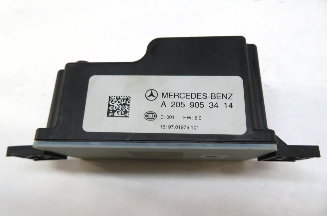 2015 MERCEDES C400 (W205) VOLTAGE CONVERTER CONTROL MODULE