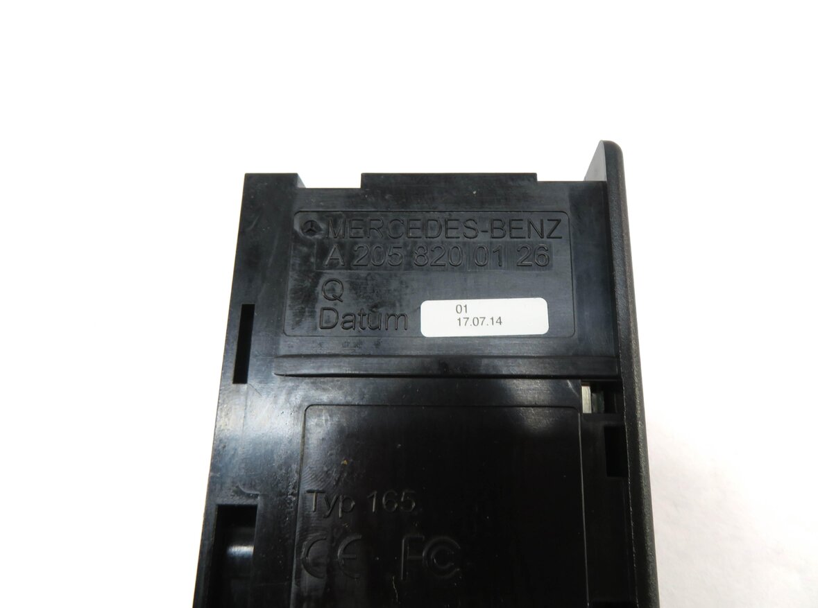 Thumbnail 5: 2015 MERCEDES C400 (W205) RADIO STEREO USB SD MULTIMEDIA INTERFACE PLUG PANEL