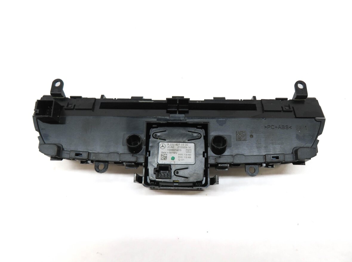 Thumbnail 5: 2015-2019 MERCEDES C GLC CLASS (W205 X253) RADIO STEREO MEDIA FACEPLATE w/ CLOCK