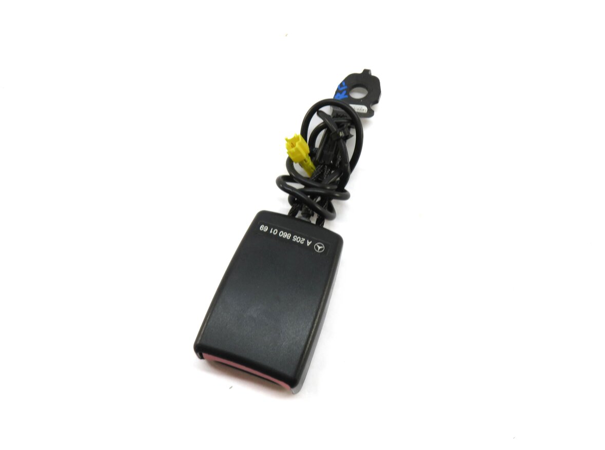 15-21 MERCEDES C GLC (W205 X253) RIGHT FRONT PASSENGER SEATBELT RECEIVER (BLACK)