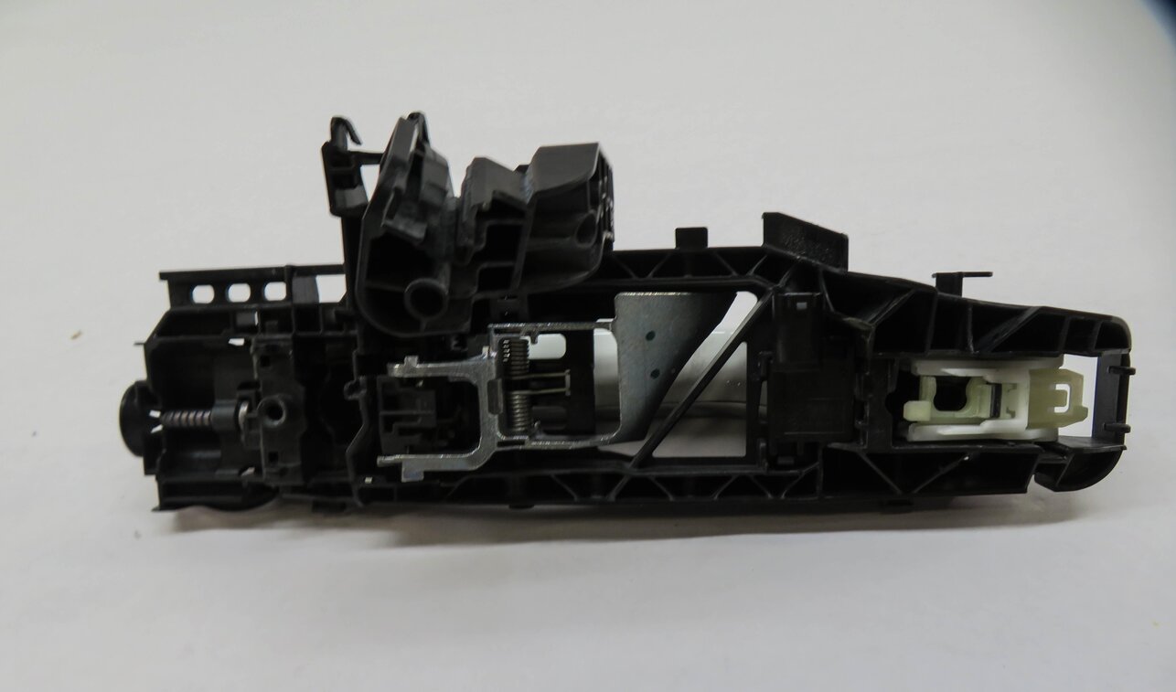 Thumbnail 4: 15-17 MERCEDES C S CLASS (W205 W222) FRONT RIGHT KEYLESS GO DOOR HANDLE (WHITE)
