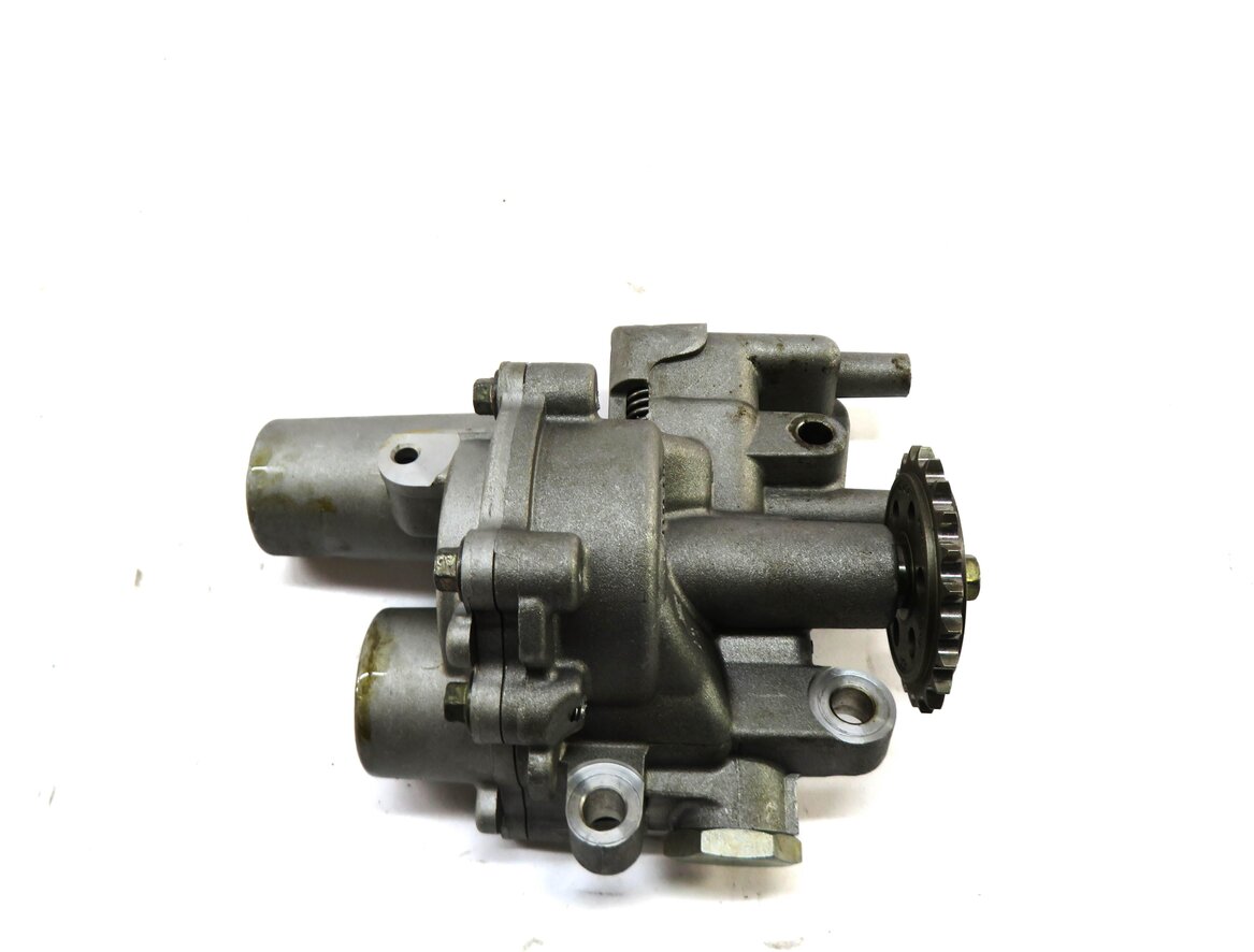 Thumbnail 2: 2011 RANGE ROVER SPORT (L320) 5.0L N/A NON-SC AJ133 ENGINE OIL PUMP w/ GEAR