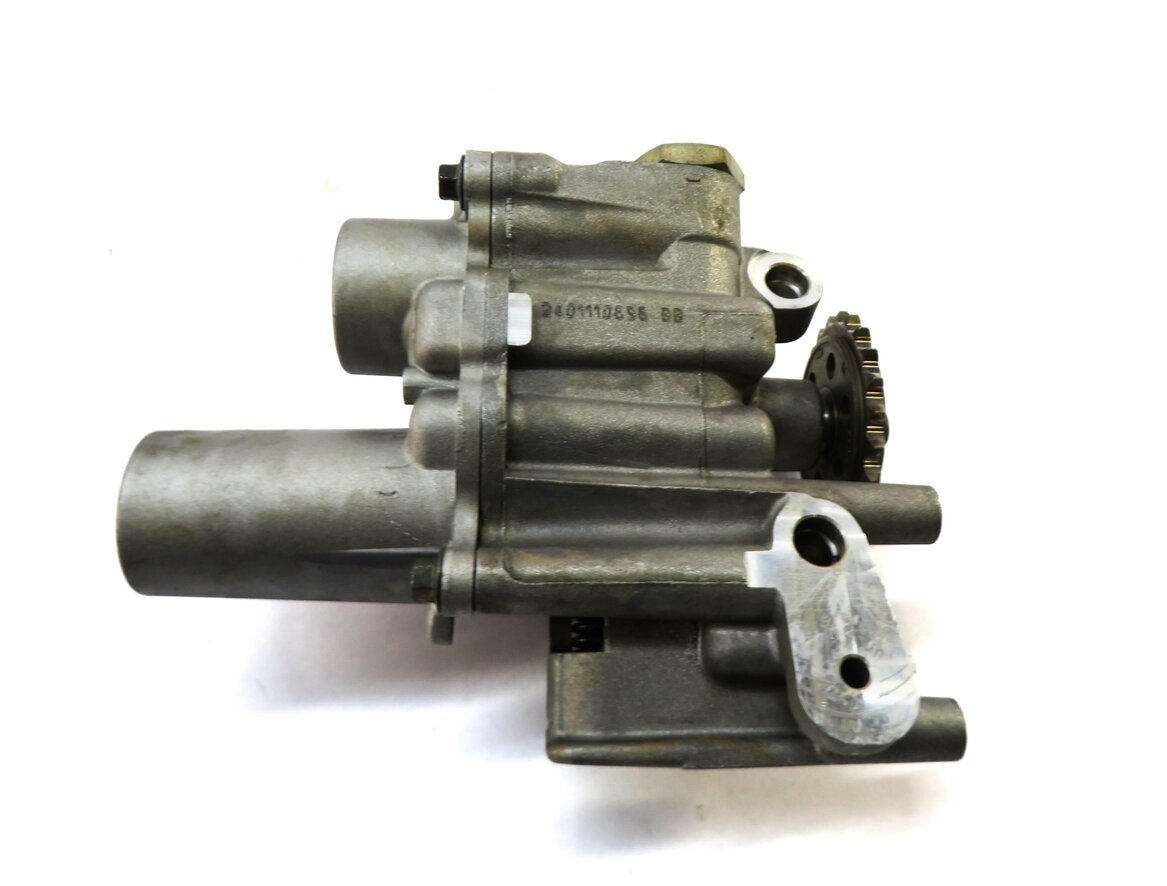 Thumbnail 5: 2011 RANGE ROVER SPORT (L320) 5.0L N/A NON-SC AJ133 ENGINE OIL PUMP w/ GEAR