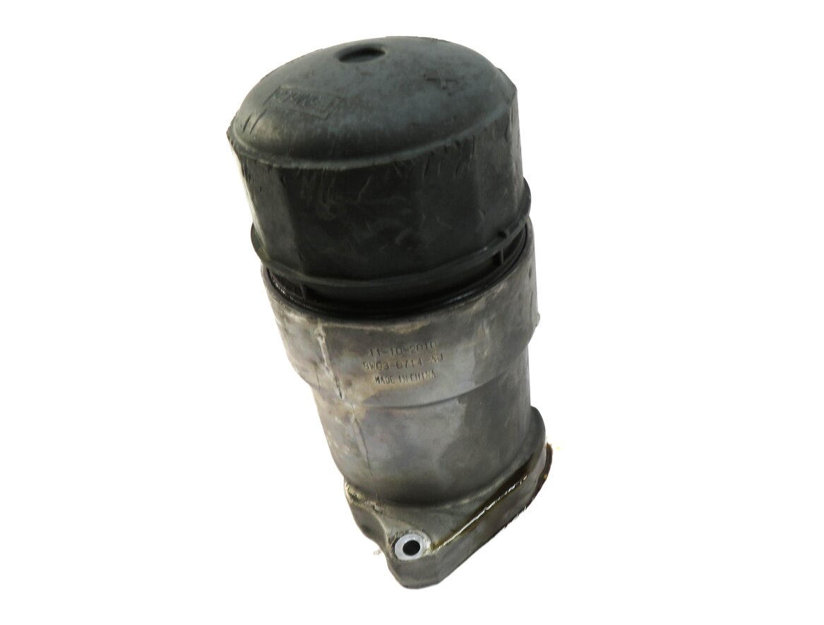 Thumbnail 2: 2011 RANGE ROVER SPORT (L320) 5.0L AJ133 N/A ENGINE OIL FILTER HOUSING w/ CAP