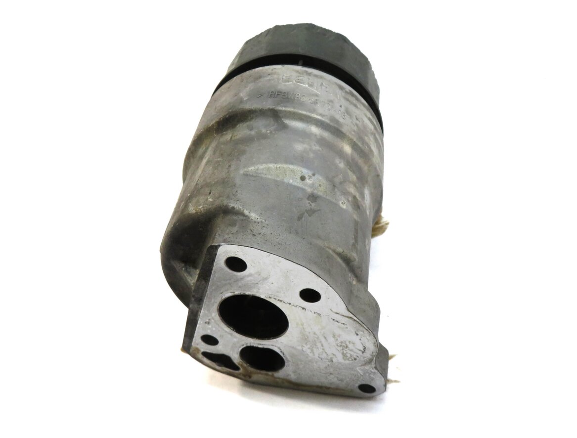 Thumbnail 3: 2011 RANGE ROVER SPORT (L320) 5.0L AJ133 N/A ENGINE OIL FILTER HOUSING w/ CAP