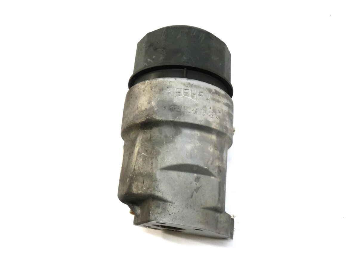 Thumbnail 4: 2011 RANGE ROVER SPORT (L320) 5.0L AJ133 N/A ENGINE OIL FILTER HOUSING w/ CAP