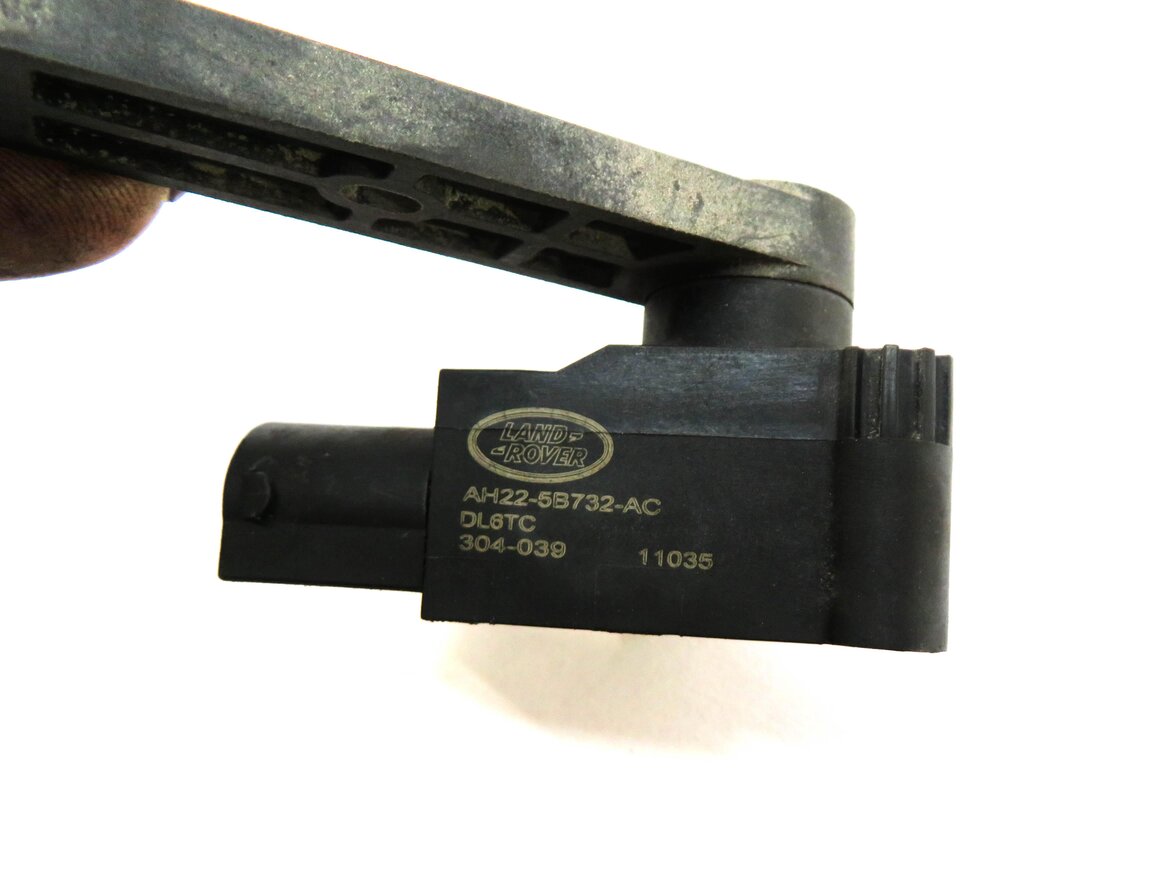 Thumbnail 5: 2011 RANGE ROVER SPORT (L320) REAR RIGHT SUSPENSION HEIGHT LEVEL SENSOR