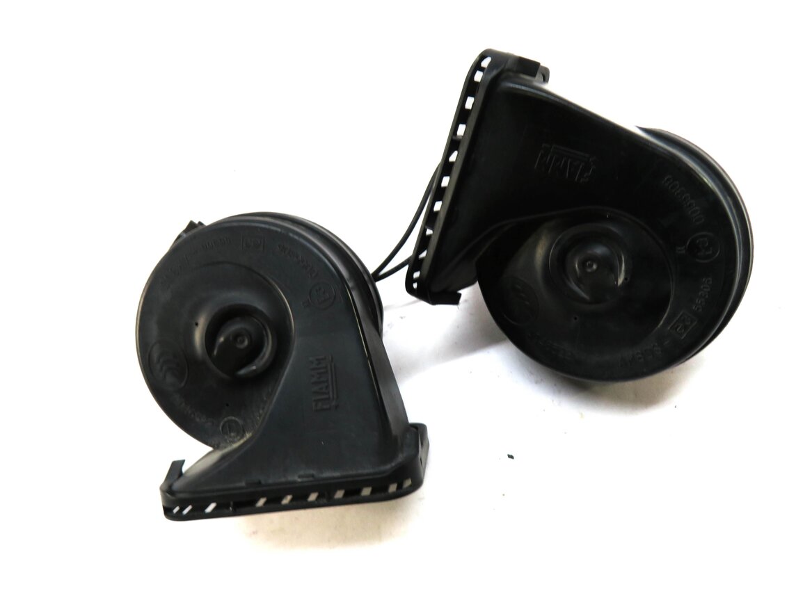 Thumbnail 2: 2010-2016 RANGE ROVER SPORT (L320) LR4 - HIGH & LOW TONE SAFETY HORN SET
