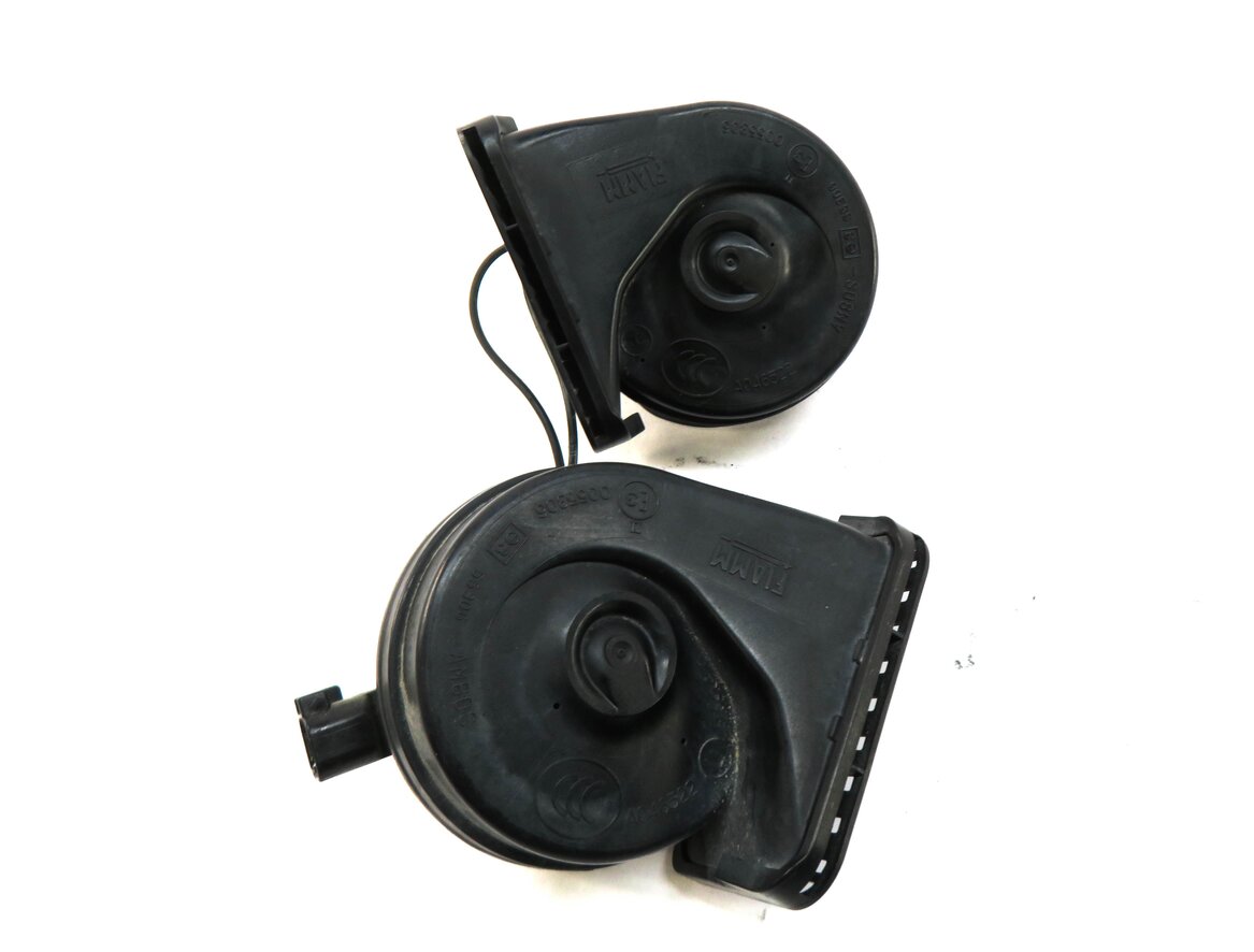 Thumbnail 3: 2010-2016 RANGE ROVER SPORT (L320) LR4 - HIGH & LOW TONE SAFETY HORN SET