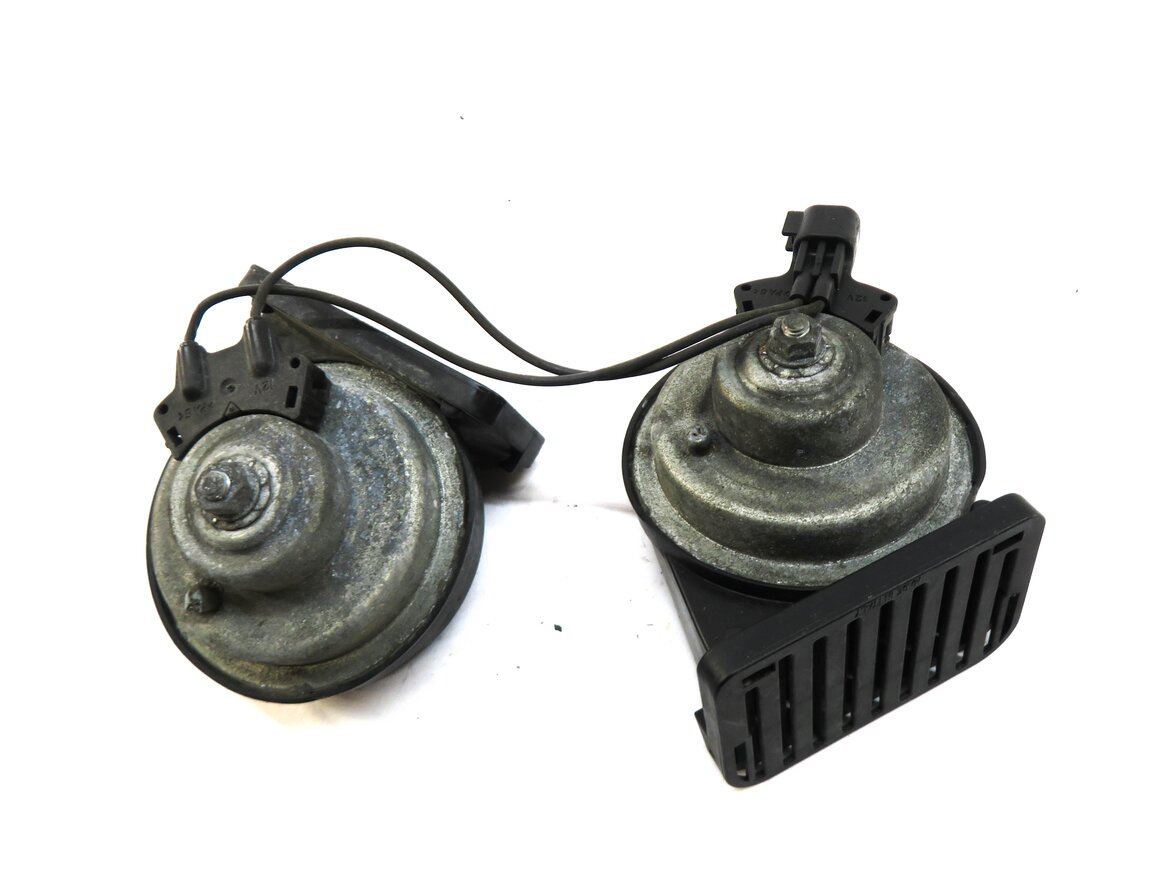 Thumbnail 4: 2010-2016 RANGE ROVER SPORT (L320) LR4 - HIGH & LOW TONE SAFETY HORN SET