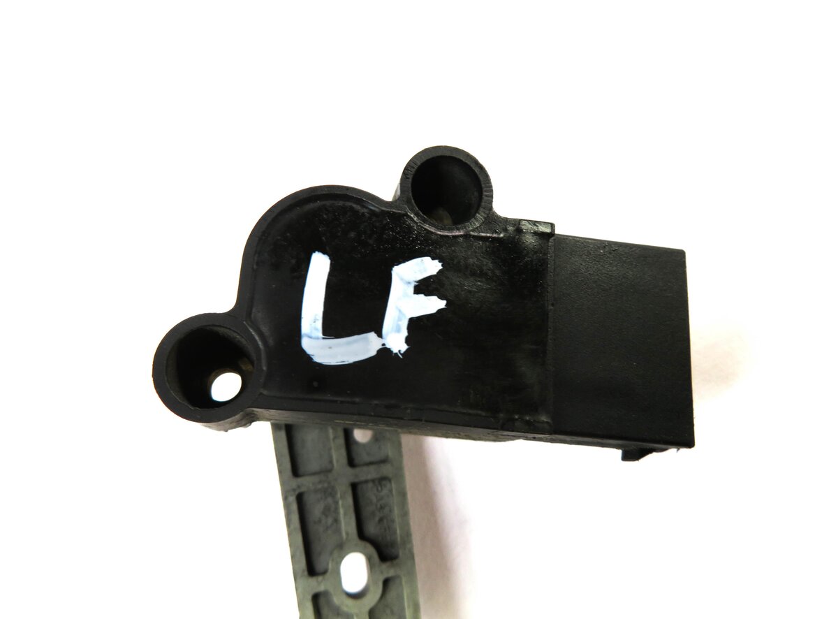 Thumbnail 4: 2011 RANGE ROVER SPORT (L320) FRONT LEFT SUSPENSION HEIGHT LEVEL SENSOR