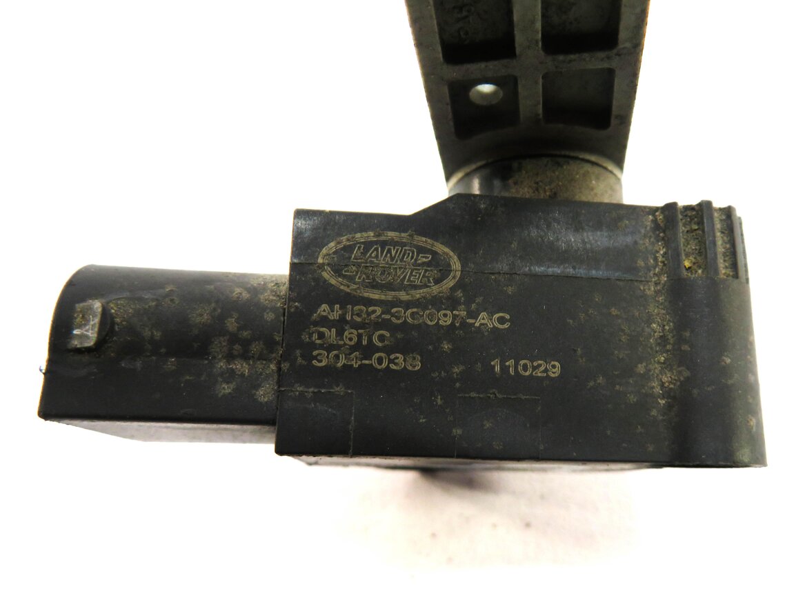 Thumbnail 5: 2011 RANGE ROVER SPORT (L320) FRONT LEFT SUSPENSION HEIGHT LEVEL SENSOR