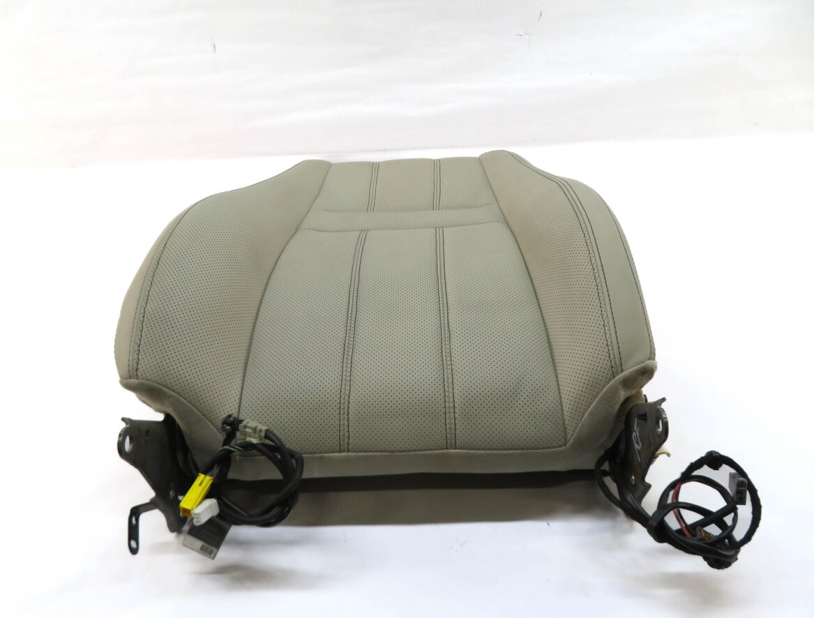 Thumbnail 2: 2011 RANGE ROVER SPORT (L320) RIGHT PASSENGER UPPER HEATED SEAT CUSHION (IVORY)