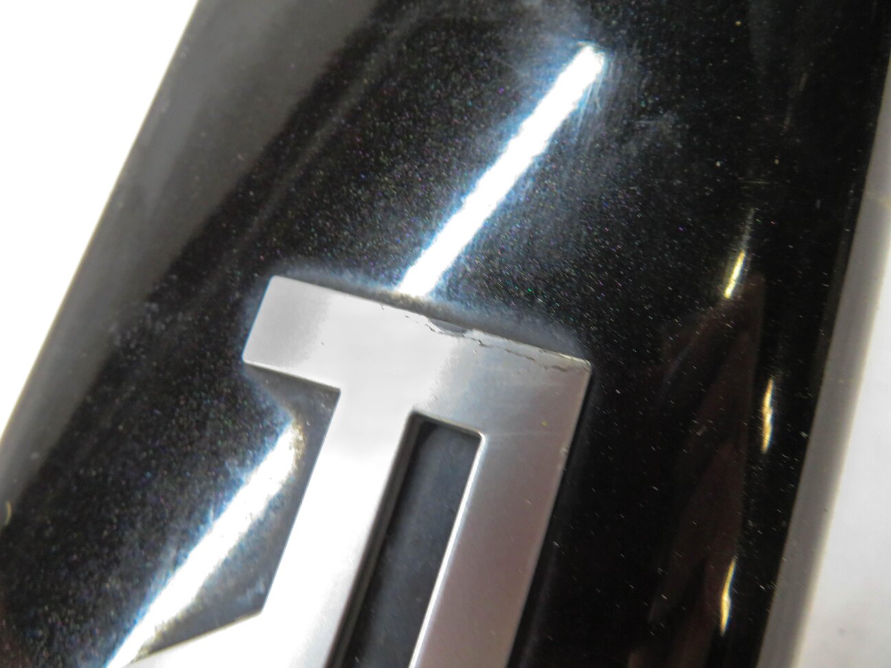 Thumbnail 7: 2011 RANGE ROVER SPORT (L320) REAR TRUNK HATCH TRIM PANEL (SANTORINI BLACK 820)