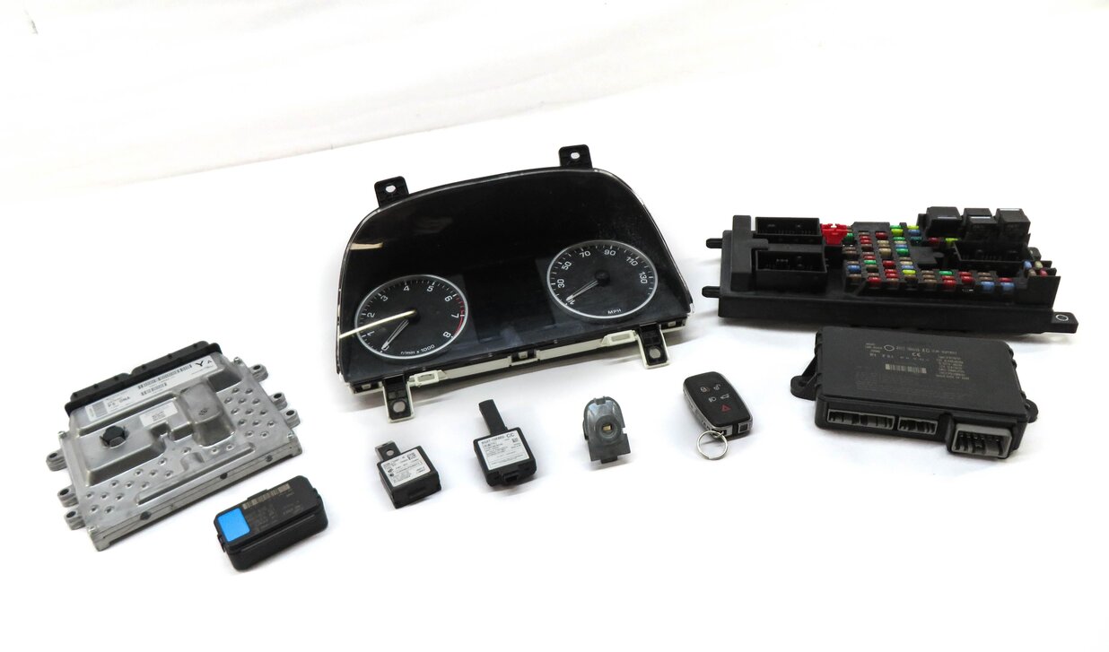 11 RANGE ROVER SPORT L320 5.0L N/A AJ133 ECM CLUSTER IMMOBILIZER MODULE KEY SET