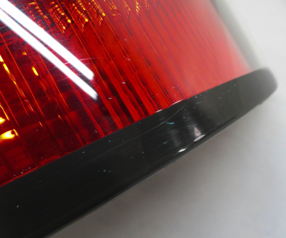 Thumbnail 5: 2010-2011 RANGE ROVER SPORT (L320) RIGHT PASSENGER TAILLIGHT BRAKE LIGHT LAMP