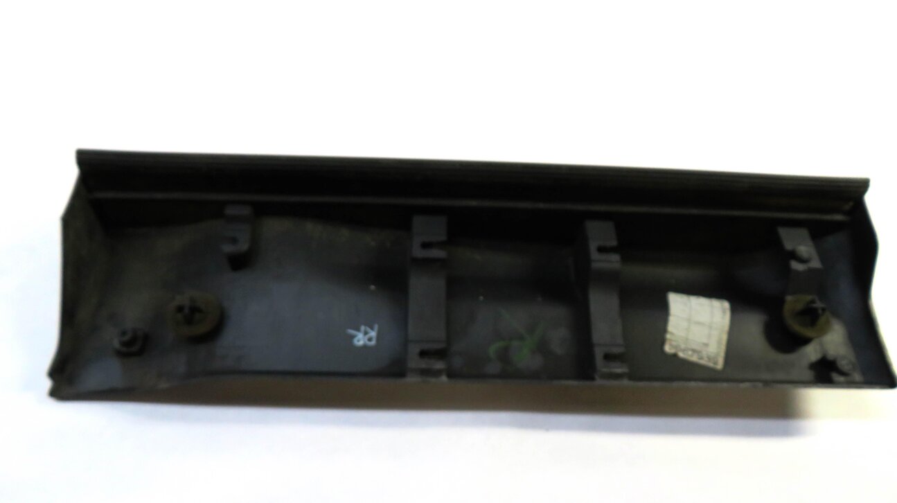 Thumbnail 7: 2011 RANGE ROVER SPORT L320 FRONT REAR LEFT RIGHT DOOR MOULDING TRIM SET (BLACK)