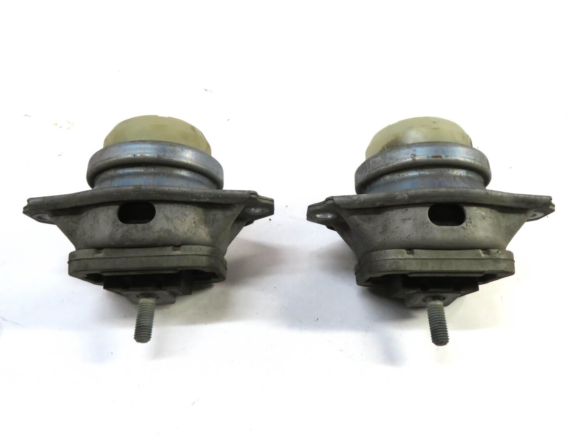 Thumbnail 3: 2011 RANGE ROVER SPORT (L320) 5.0L AJ133 N/A NON-SC LEFT & RIGHT MOTOR MOUNT SET