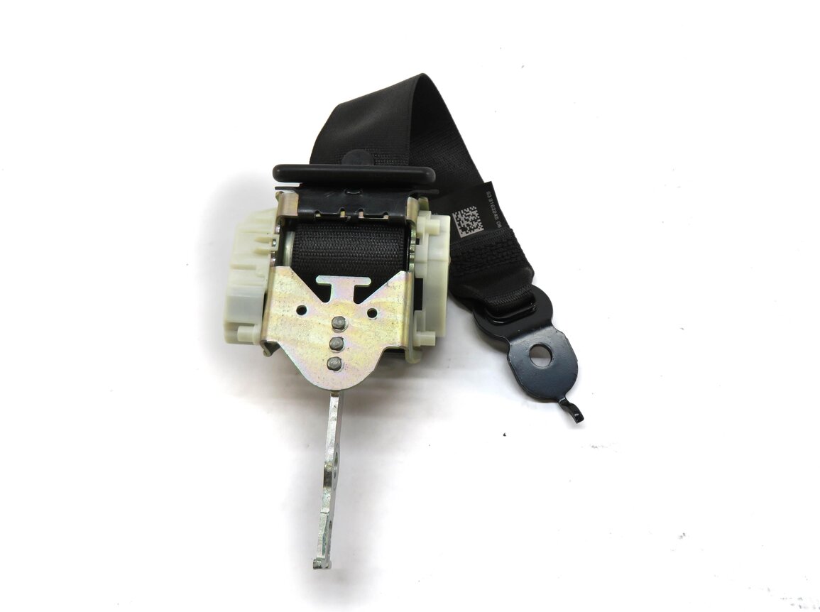 Thumbnail 6: 2013 BMW 528i (F10) REAR SEAT LEFT / CENTER / RIGHT SEATBELT RETRACTOR SET BLACK