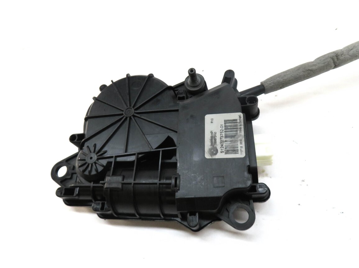Thumbnail 4: 2013 BMW 528i (F10) REAR TRUNK LOCK LATCH ACTUATOR SOFT CLOSE MOTOR