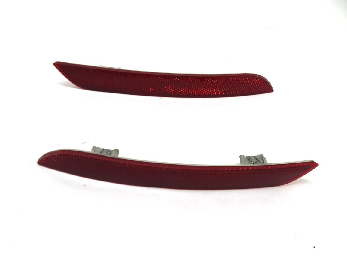 Thumbnail 2: 2013 BMW 528i (F10) LEFT & RIGHT REAR BUMPER MARKER REFLECTOR SET-2