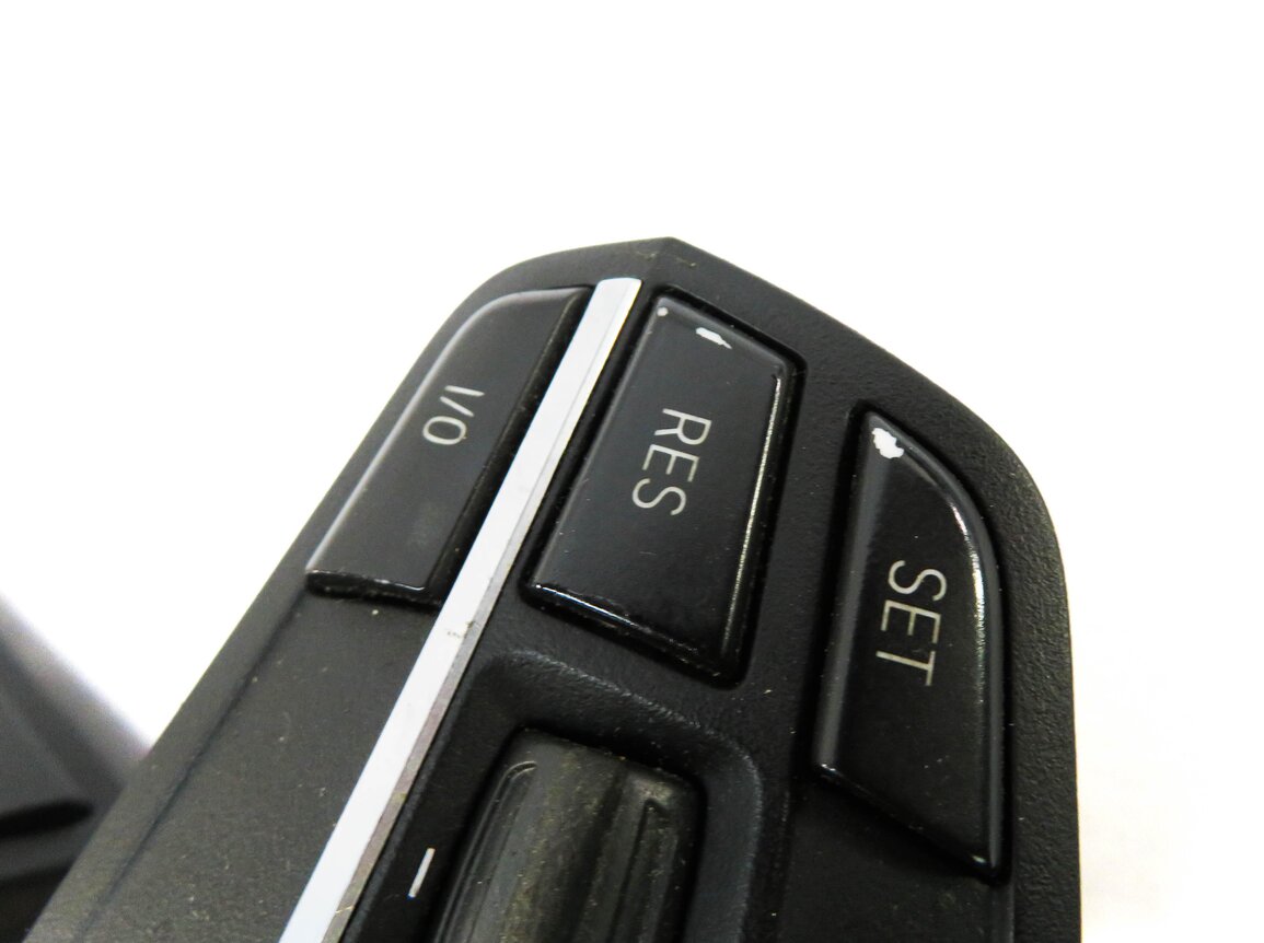 Thumbnail 6: 2013 BMW 528i (F10) STEERING WHEEL SWITCH BUTTON SET-2