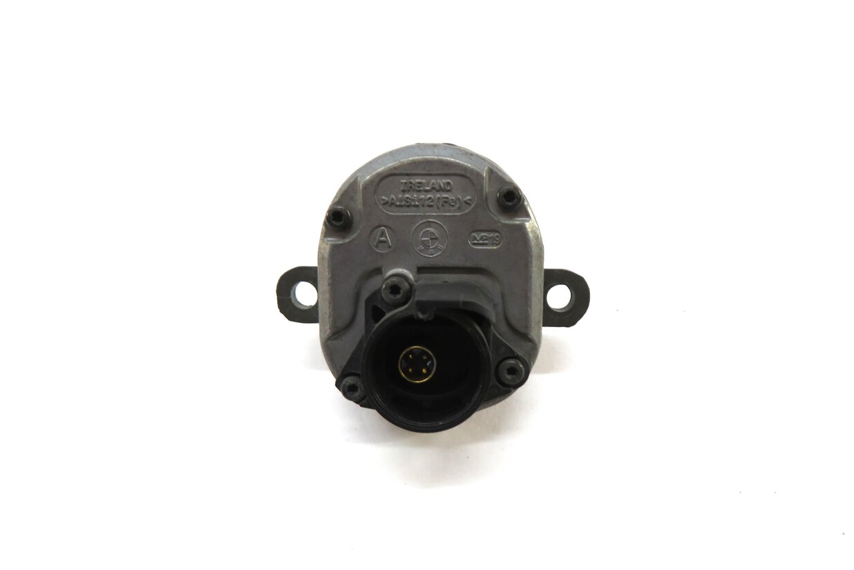 Thumbnail 3: 2013 BMW ACTIVE HYBRID 7 (F04) FRONT BUMPER SIDE VIEW CAMERA 66539240352