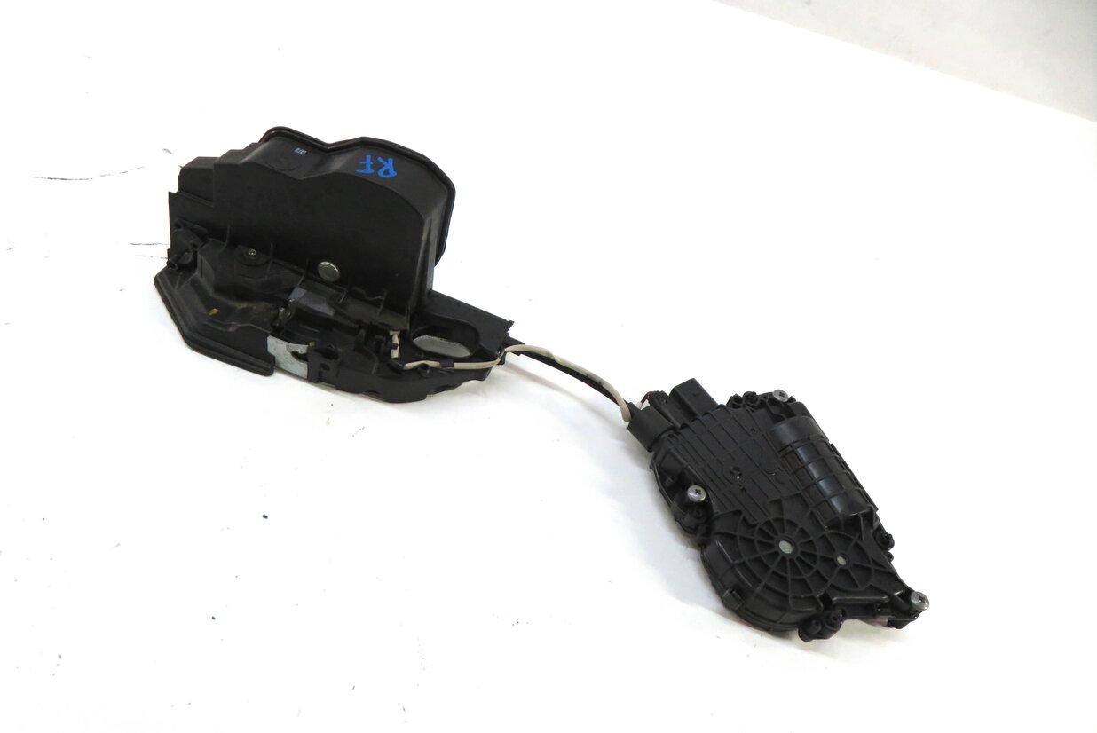 Thumbnail 6: 10-16 BMW 528i 535i 550i 750i 760i (F01 F10) RIGHT FRONT SOFT CLOSE DOOR LATCH