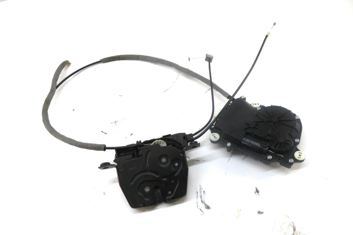 2013 BMW ACTIVE HYBRID 7 (F04) TRUNK LATCH w/ SOFT CLOSE ACTUATOR MOTOR & CABLE