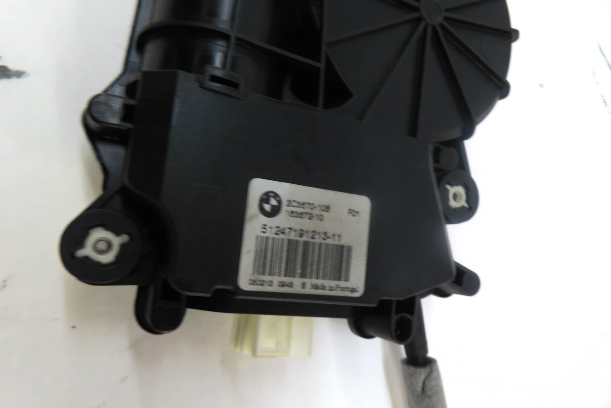 Thumbnail 7: 2013 BMW ACTIVE HYBRID 7 (F04) TRUNK LATCH w/ SOFT CLOSE ACTUATOR MOTOR & CABLE